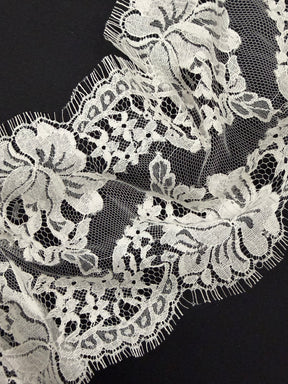 Ivory Chantilly Lace Trim - Merlina