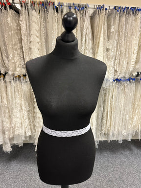 Weißer Spitzenbesatz - T 738 (CF)