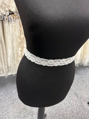 Weißer Spitzenbesatz - T 738 (CF)