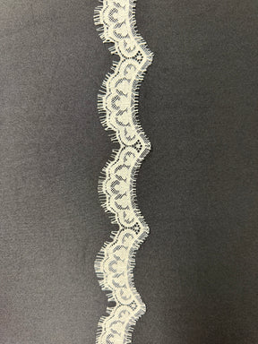 Ivory Chantilly Lace Trim - EE4007