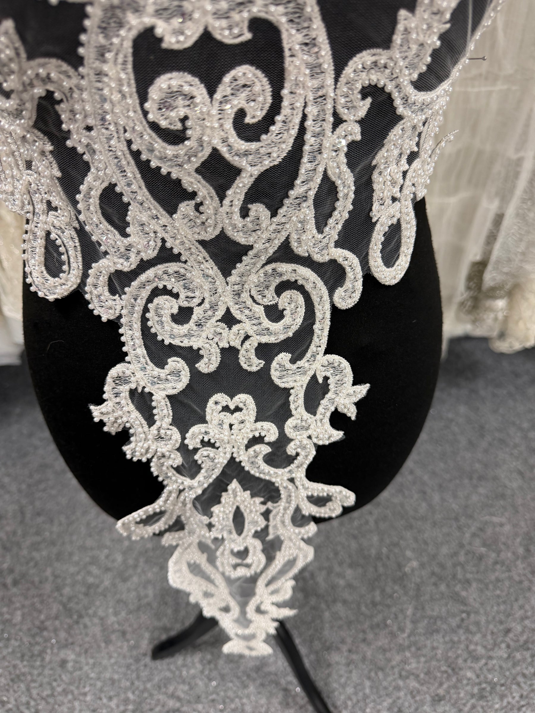 Ivory Beaded Lace Appliques - MT3001