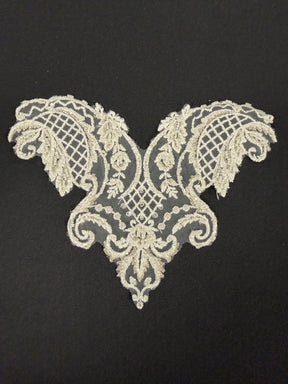 Elfenbein/Silber Perlenapplikation - T566