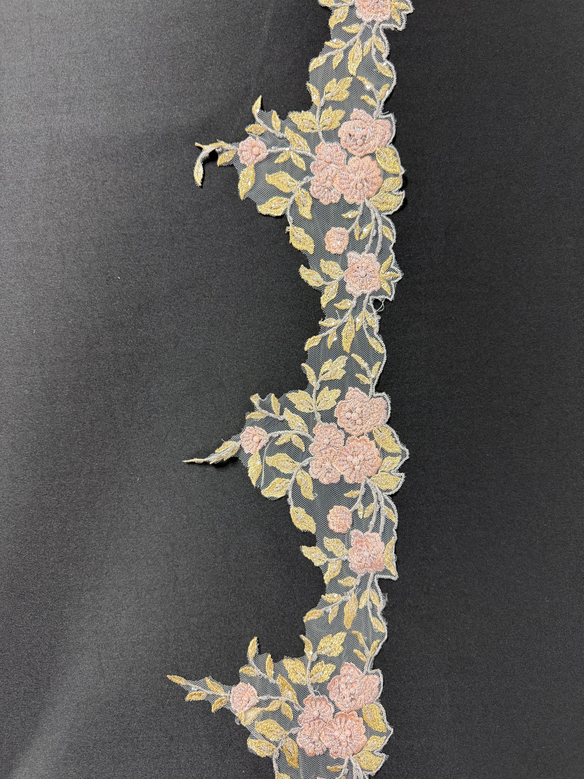 Pfingstrosenrosa Spitzenbesatz – Jessica