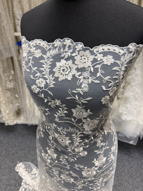 Ivory and Silver Embroidered Lace - P812