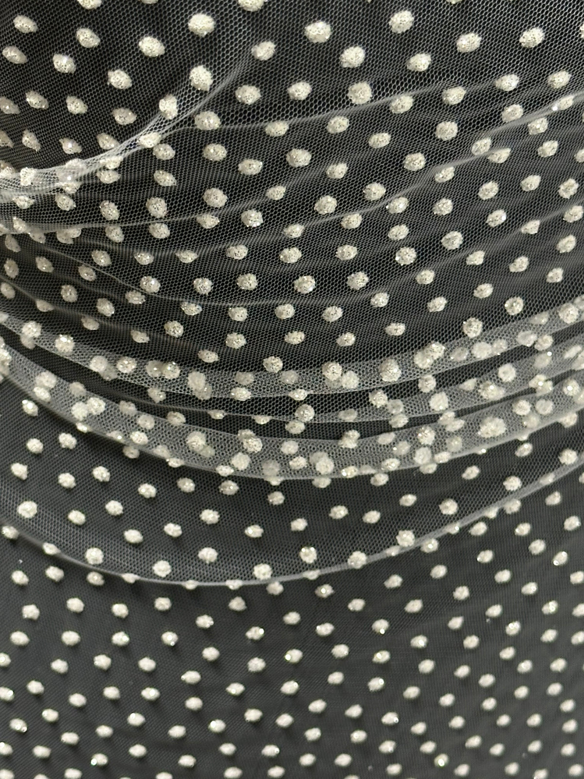 Elfenbeinfarbene Glitzerspitze – Beiläufig
