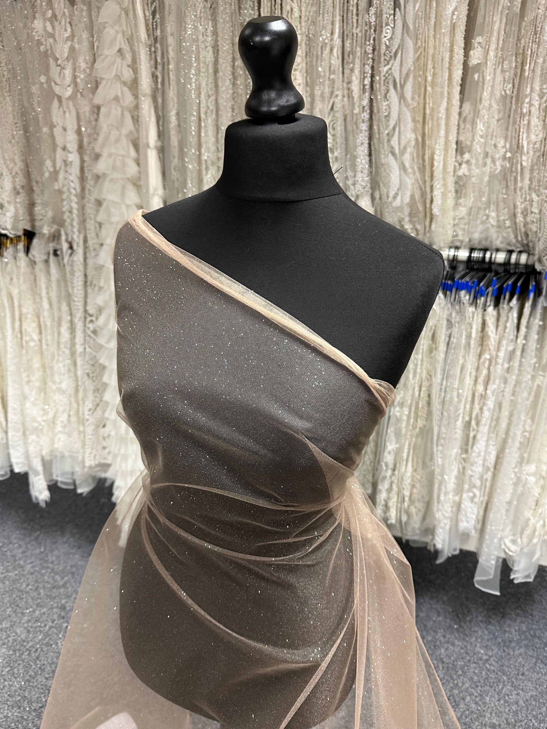 Elfenbeinfarbener Glitzertüll - Scalaway 