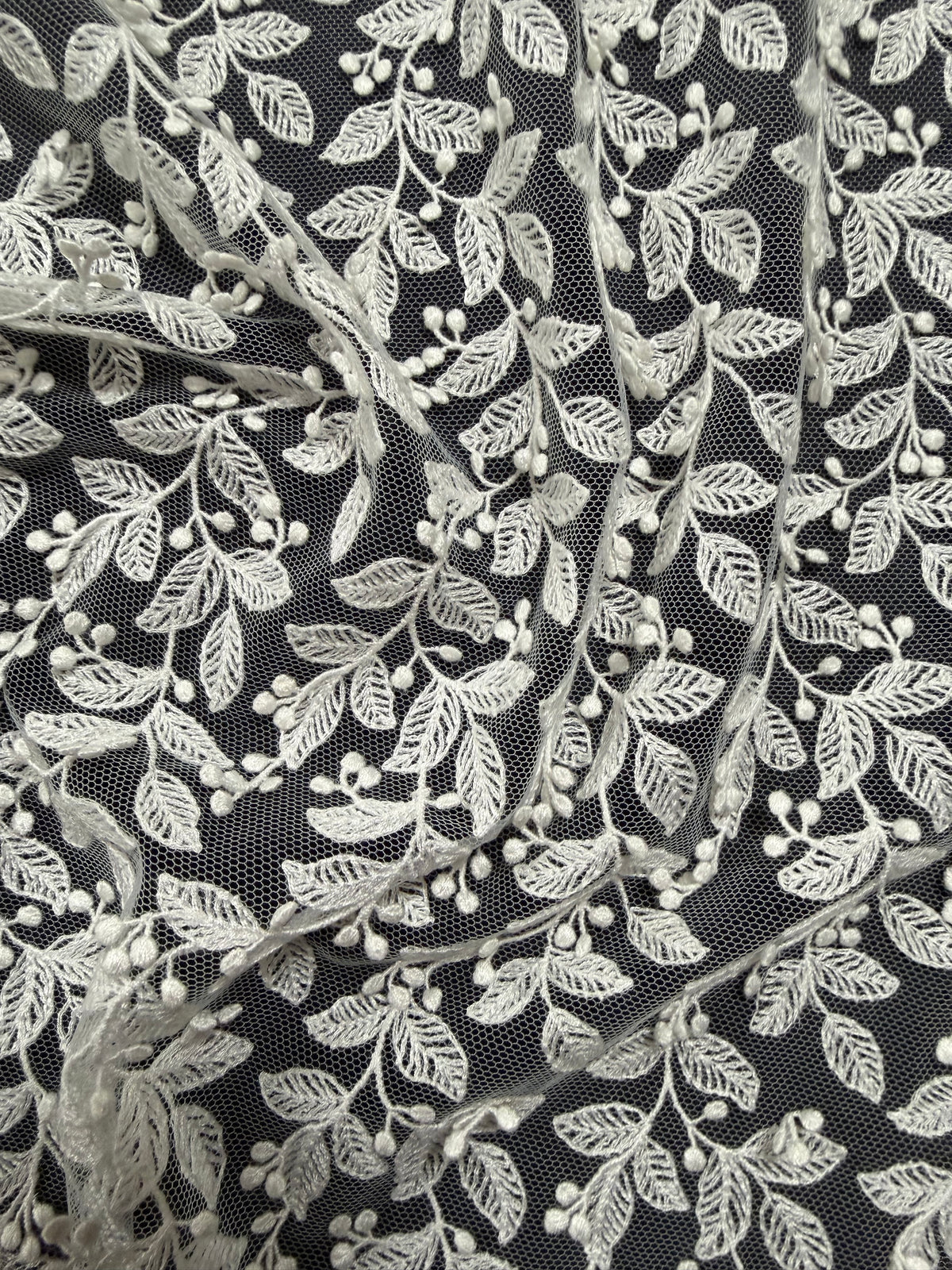 Elfenbeinfarbene Stickspitze - EB5050