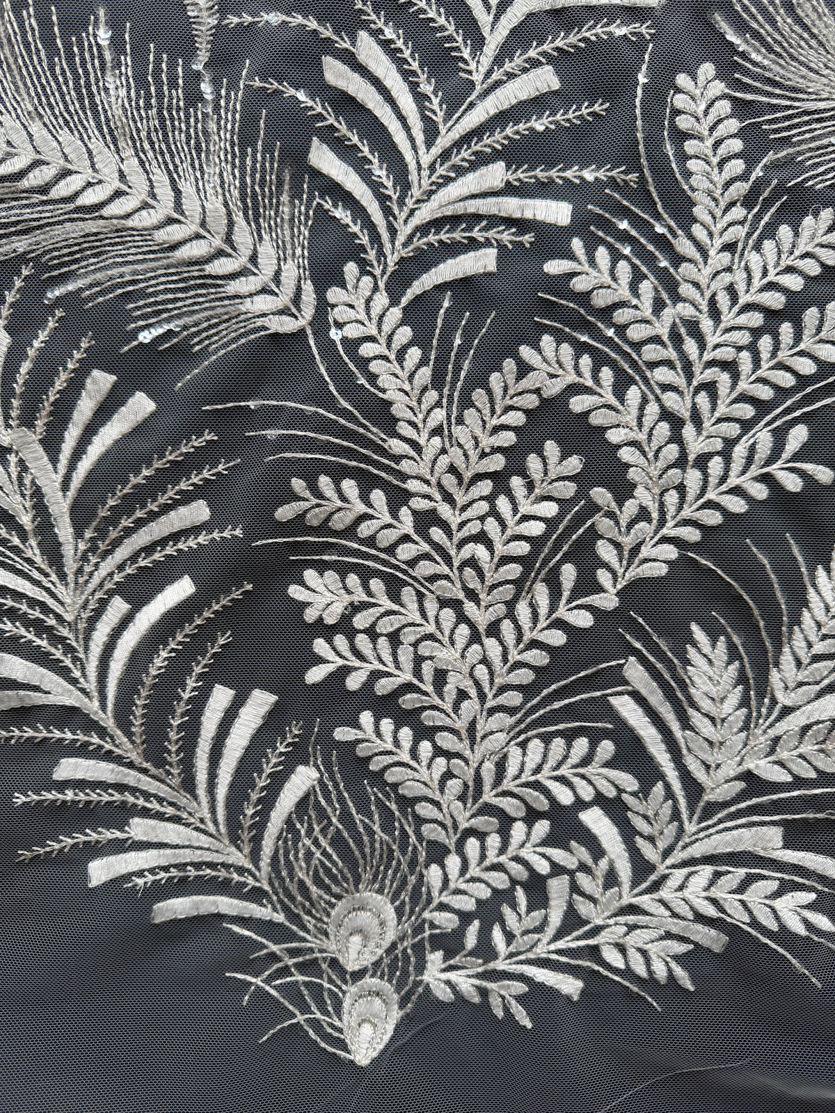 Elfenbeinfarbene Paillettenstickerei-Spitze - EB3025