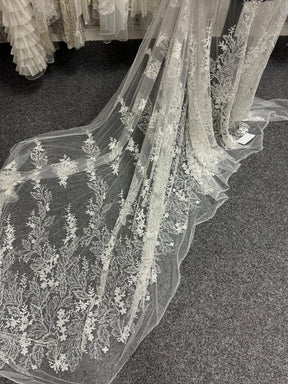 Elfenbeinfarbene Perlenstickerei-Spitze - EB1099