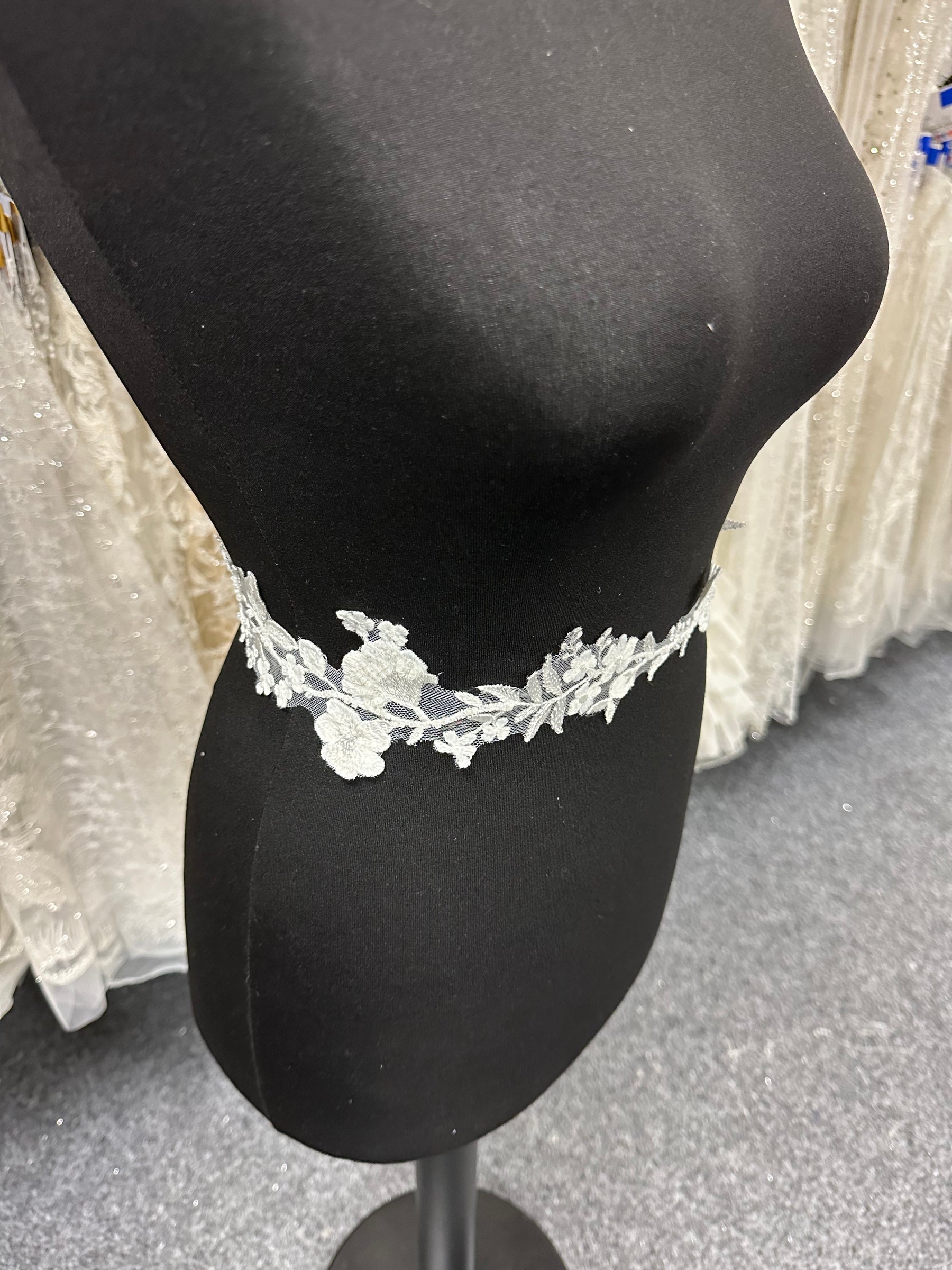 Elfenbeinfarbene Perlenspitzenborte - EF2006