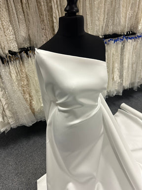 Elfenbeinfarbener Seidenmischsatin - PS4002