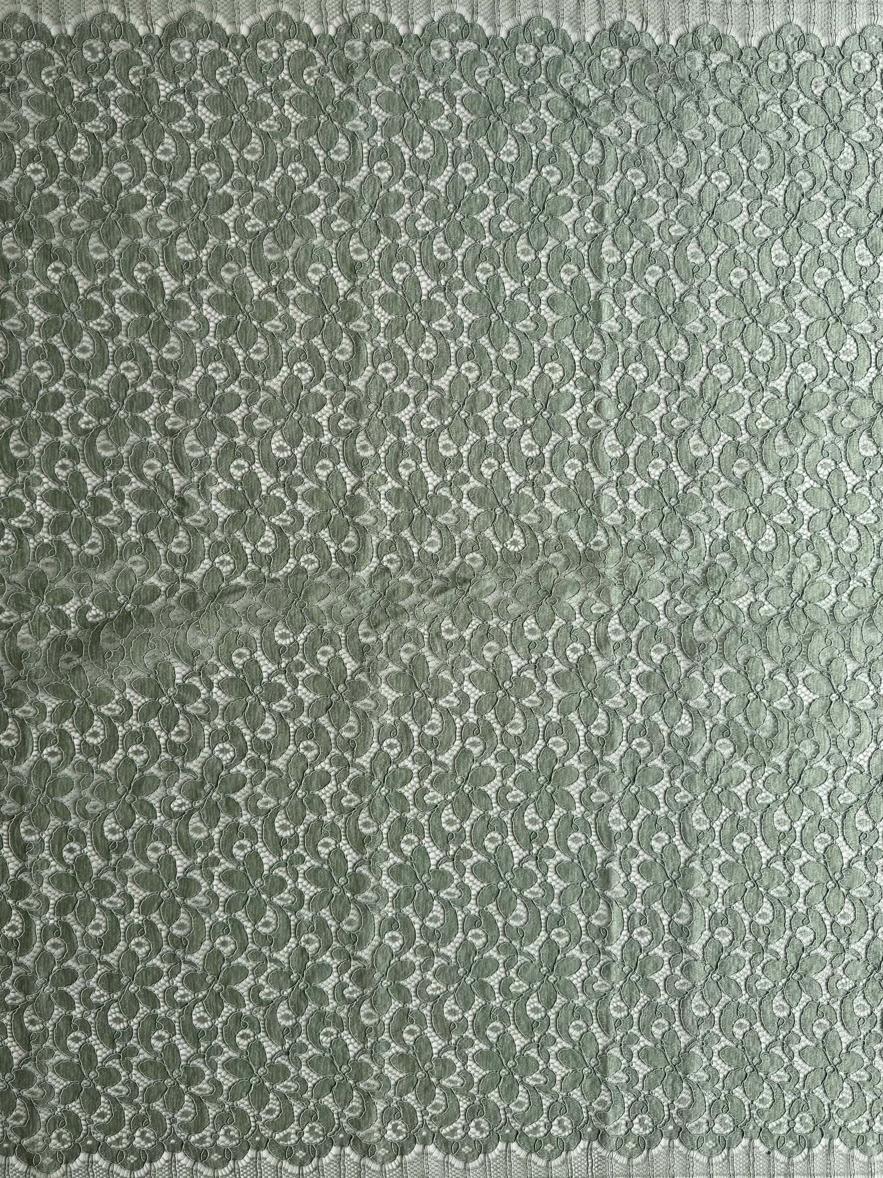 Peridotgrüne Kordelspitze - LA4008