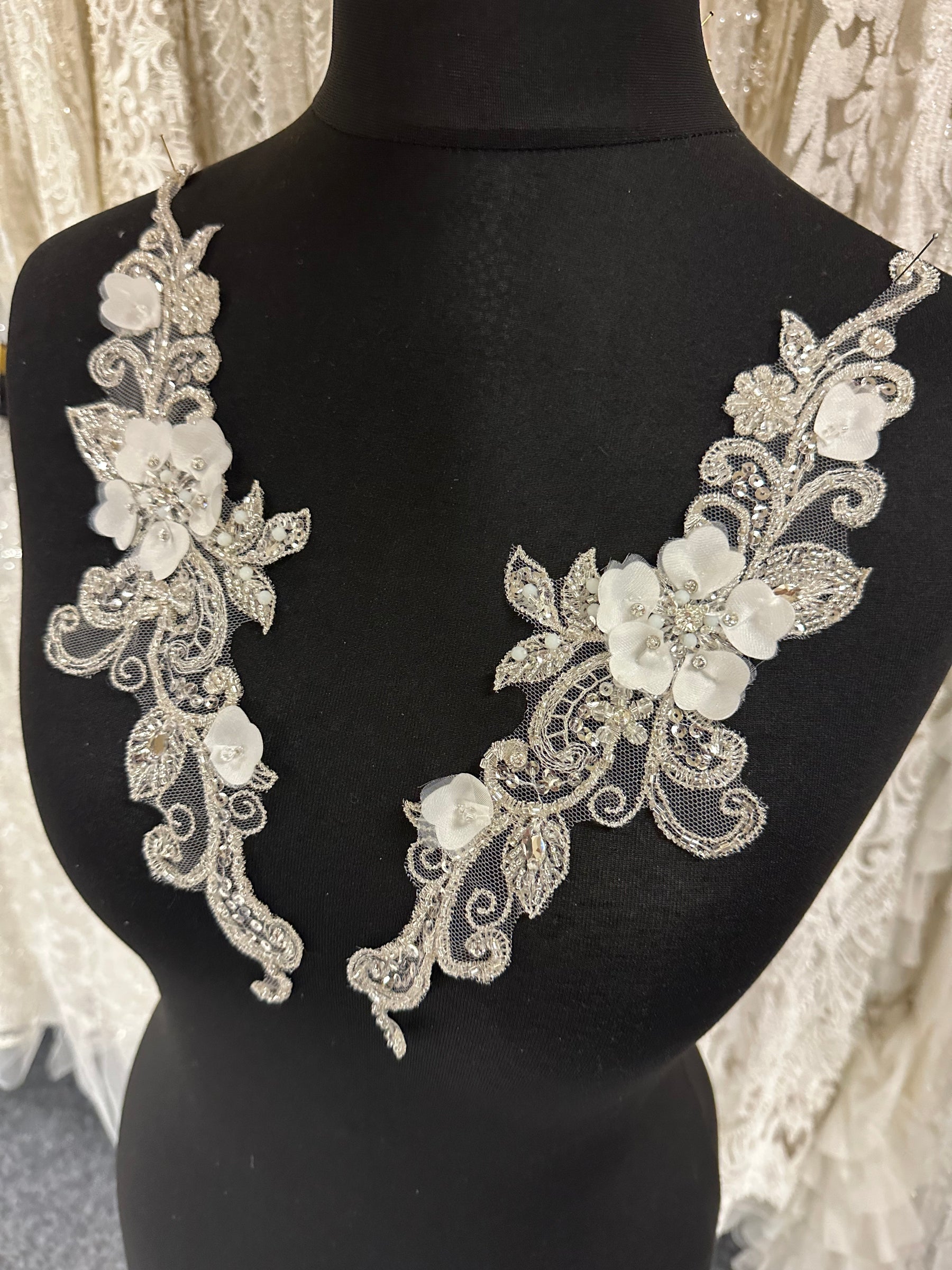 Ivory Beaded Lace Appliques - T334