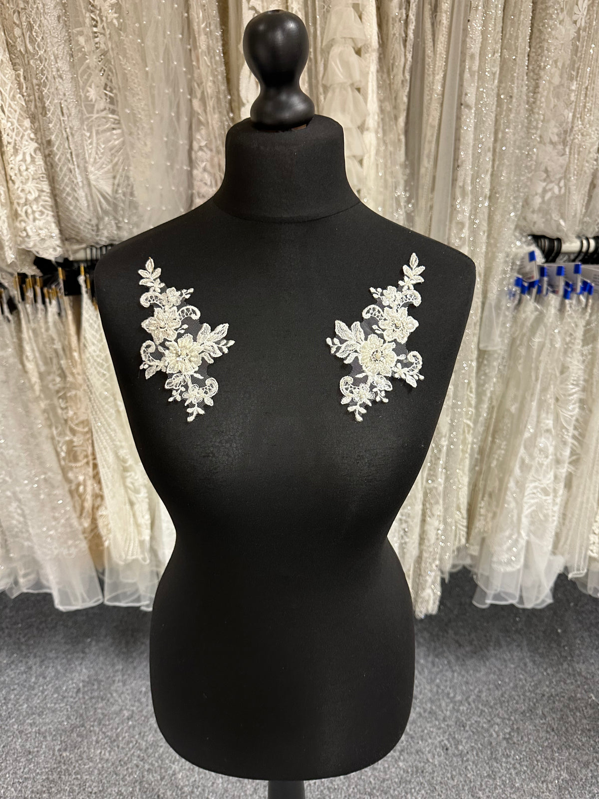 Ivory Appliques - T390