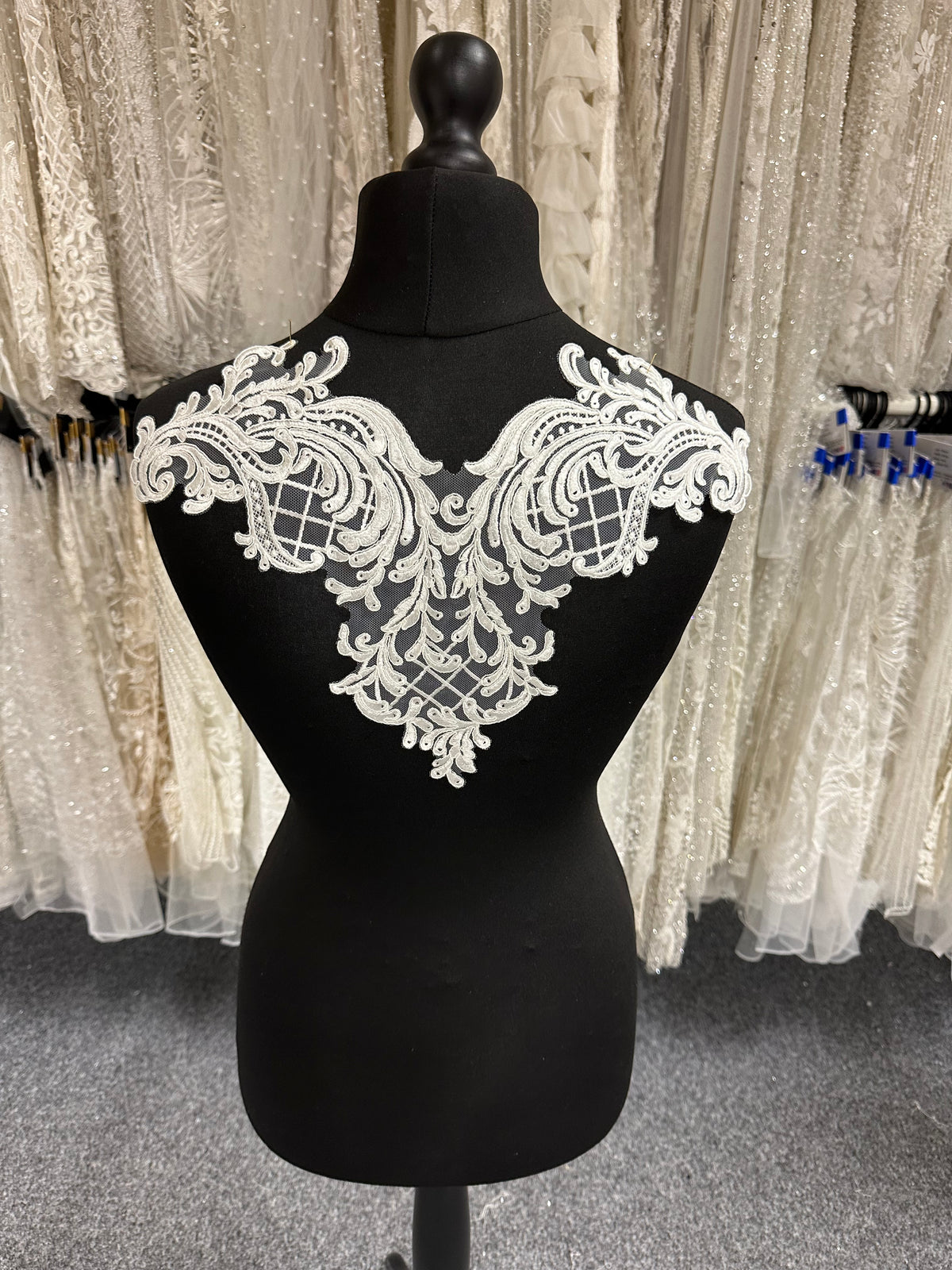 Ivory Large Corded Lace Applique - T799