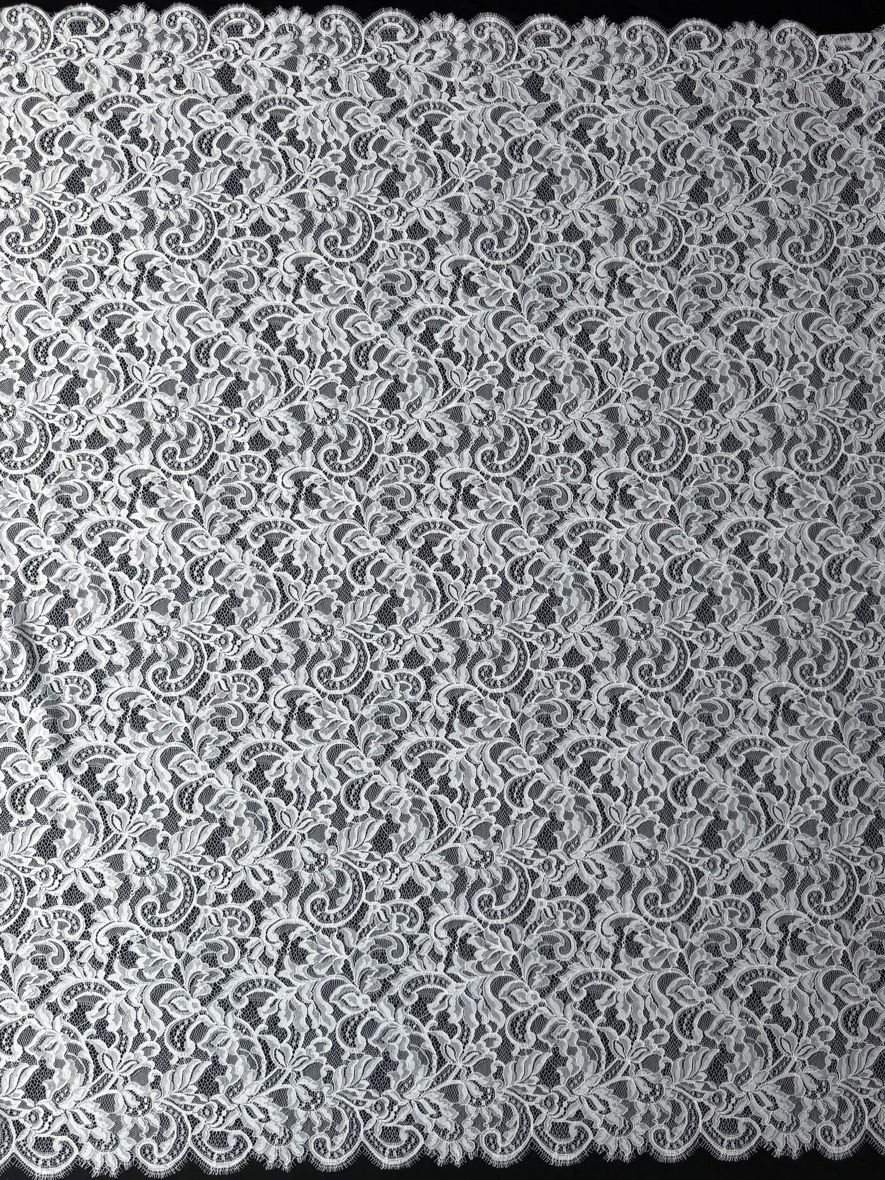 Weiße Spitze mit Kordelstickerei - LA7014