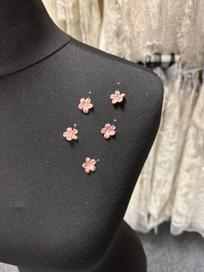 Hellrosa lasergeschnittene Blumen - M11 (Beutel mit 144 Stück)