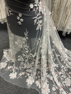Bestickte Spitze in Rosa und Elfenbein - EB1015