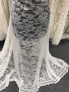 Ivory Raschel Lace - P222
