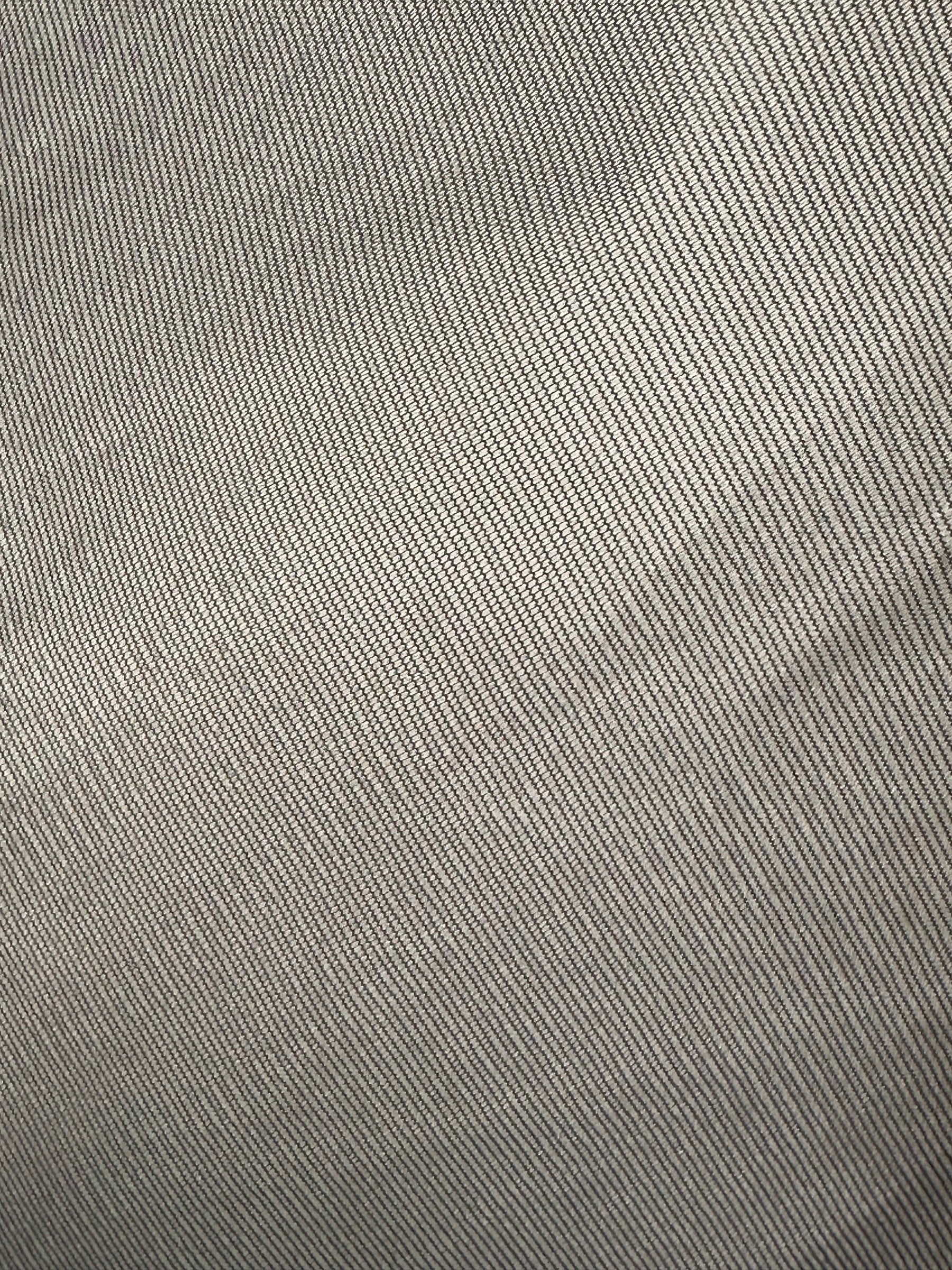 Schwarzer Krinoline - Robust