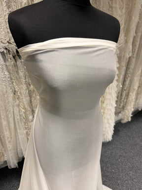 Seidengeorgette in mattem Elfenbein – P787