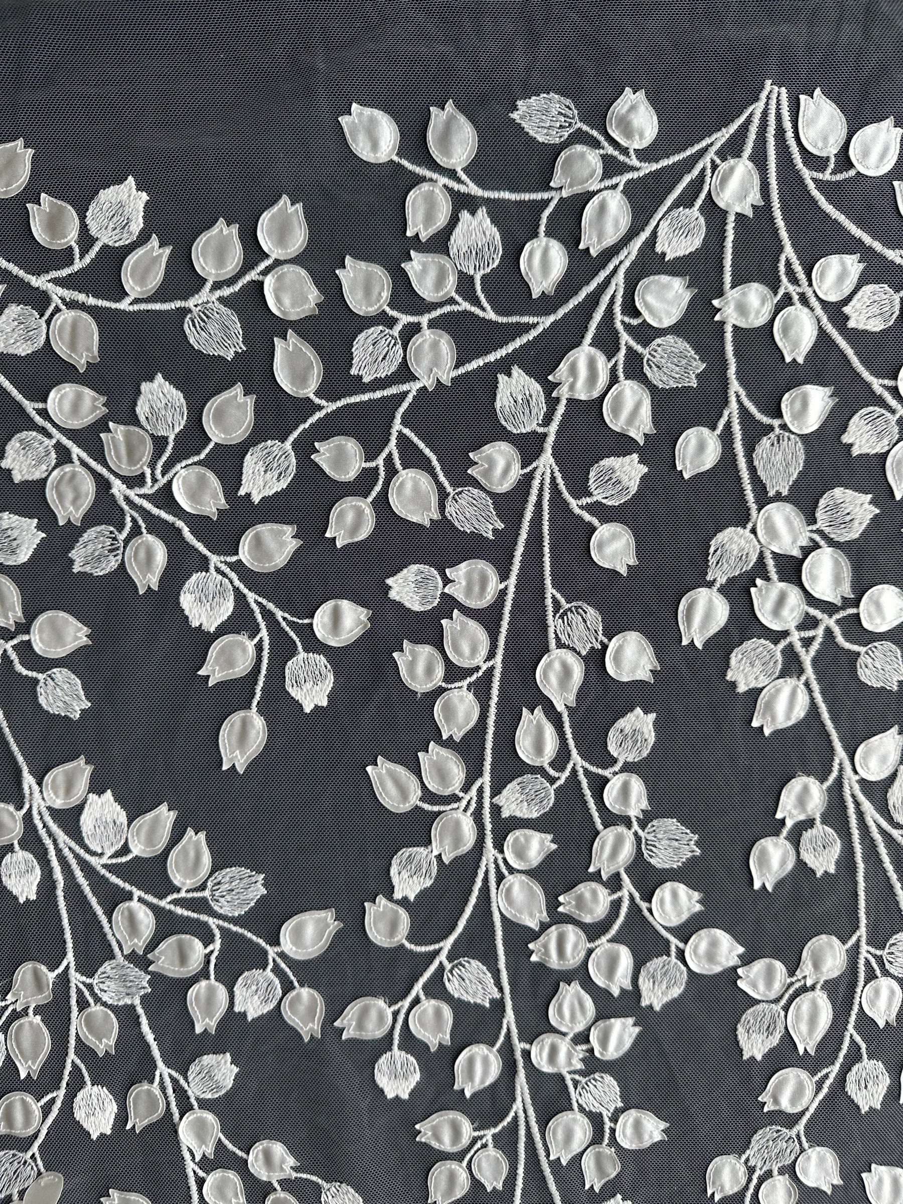 Elfenbeinfarbene 3D-Stickspitze - EB5034