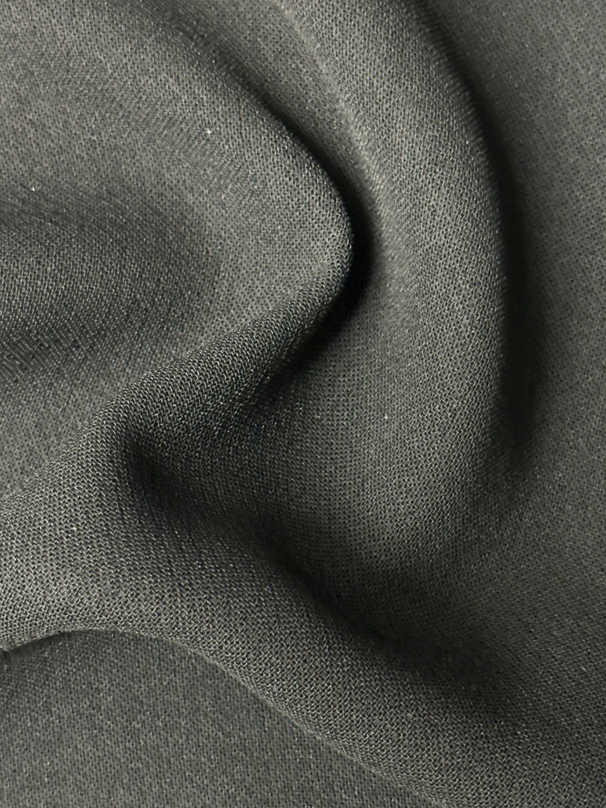 Schwarzer Polyester-Doppelkrepp - Lektion