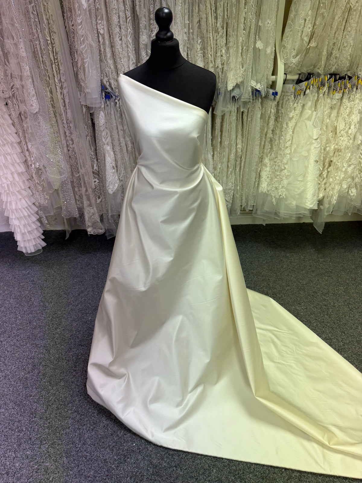 Elfenbein Double Faced Duchess Satin - P770