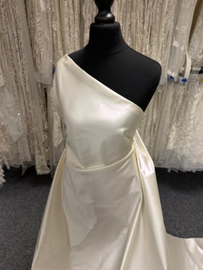 Helles Elfenbein Seide Duchesse-Satin - P755