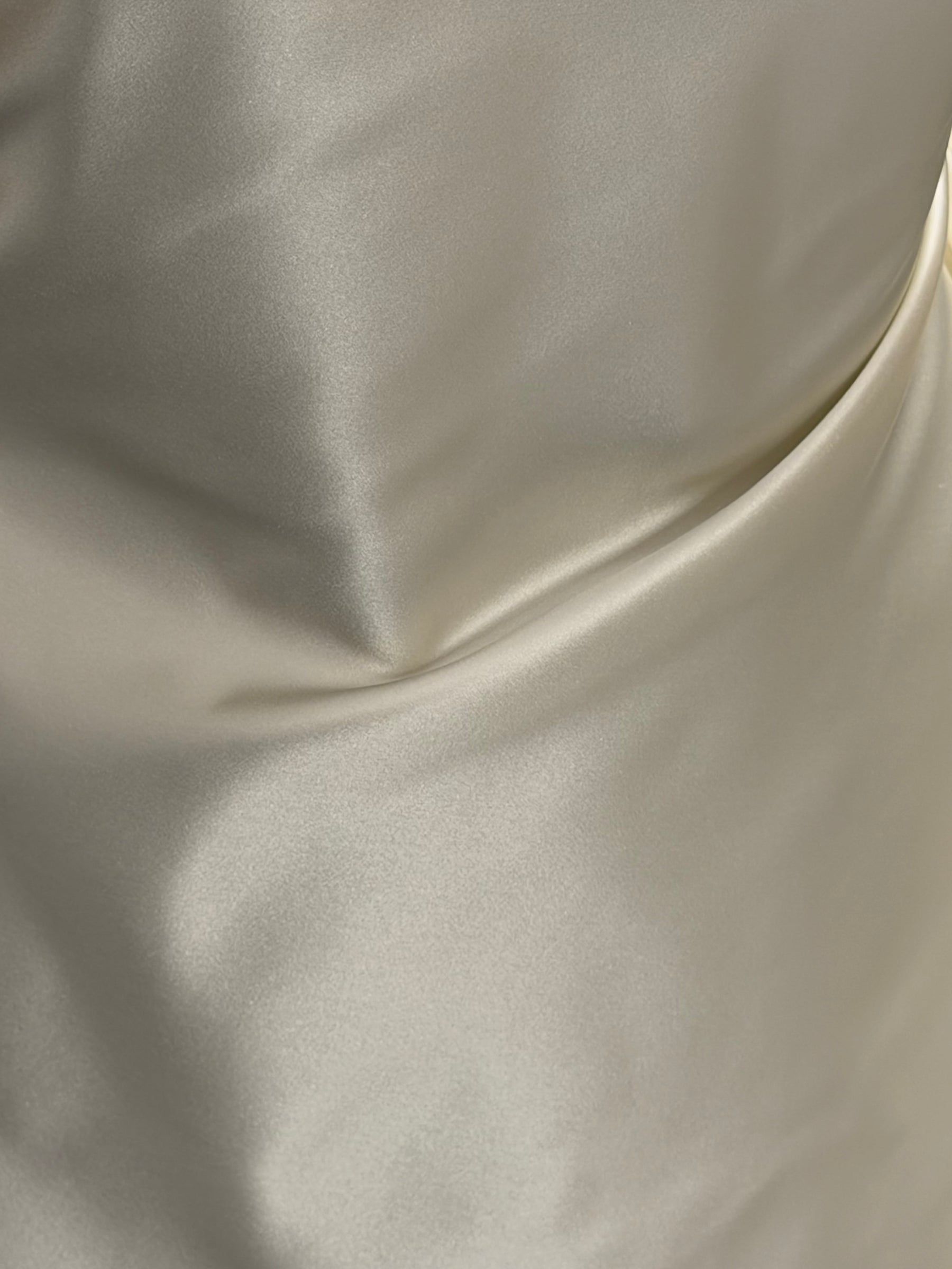 Helles Elfenbein Seide Duchesse-Satin - P755