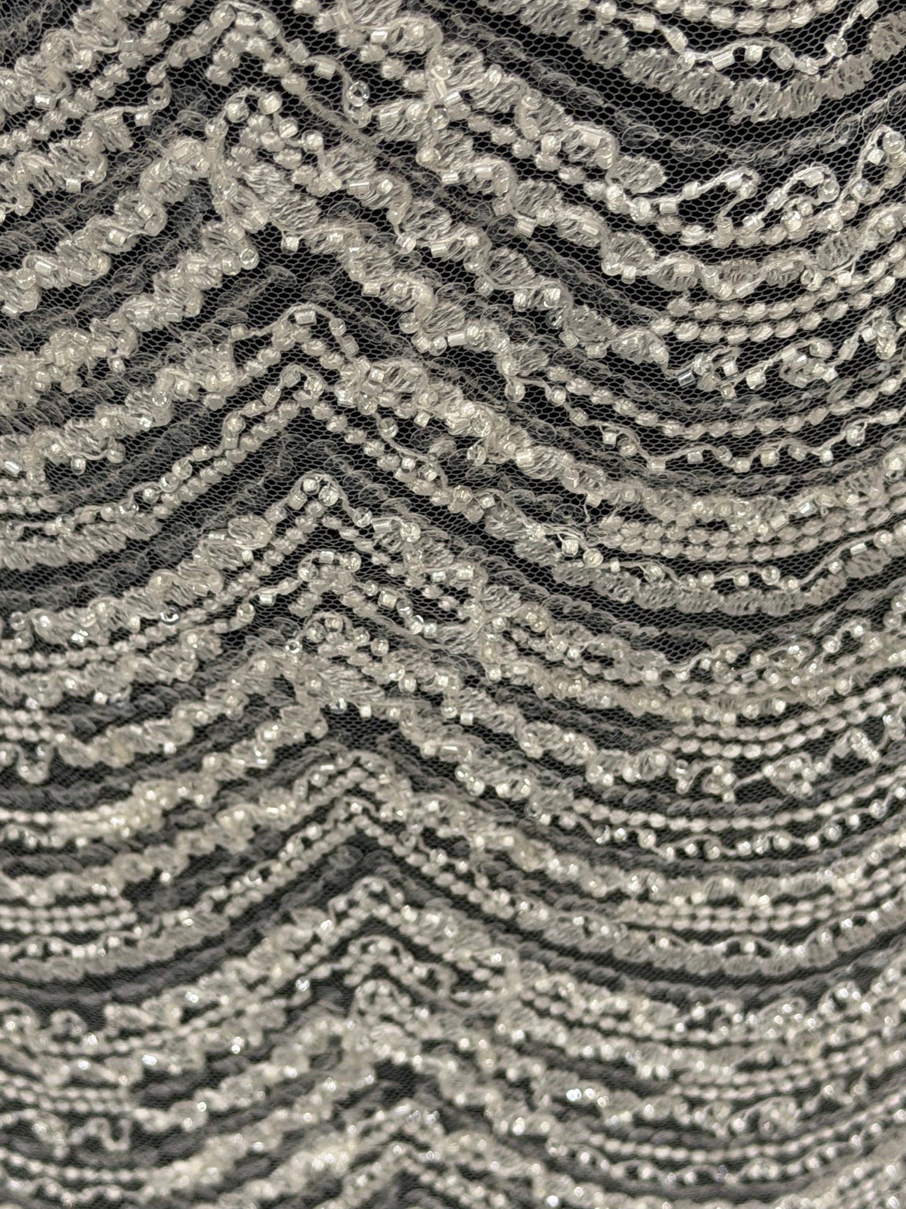 Elfenbeinfarbener Perlentüll - EB1014