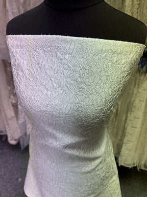 Helles Elfenbein Italienischer Raised-Jacquard – P664