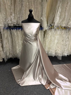 Nerz 2-farbig Satin - P84