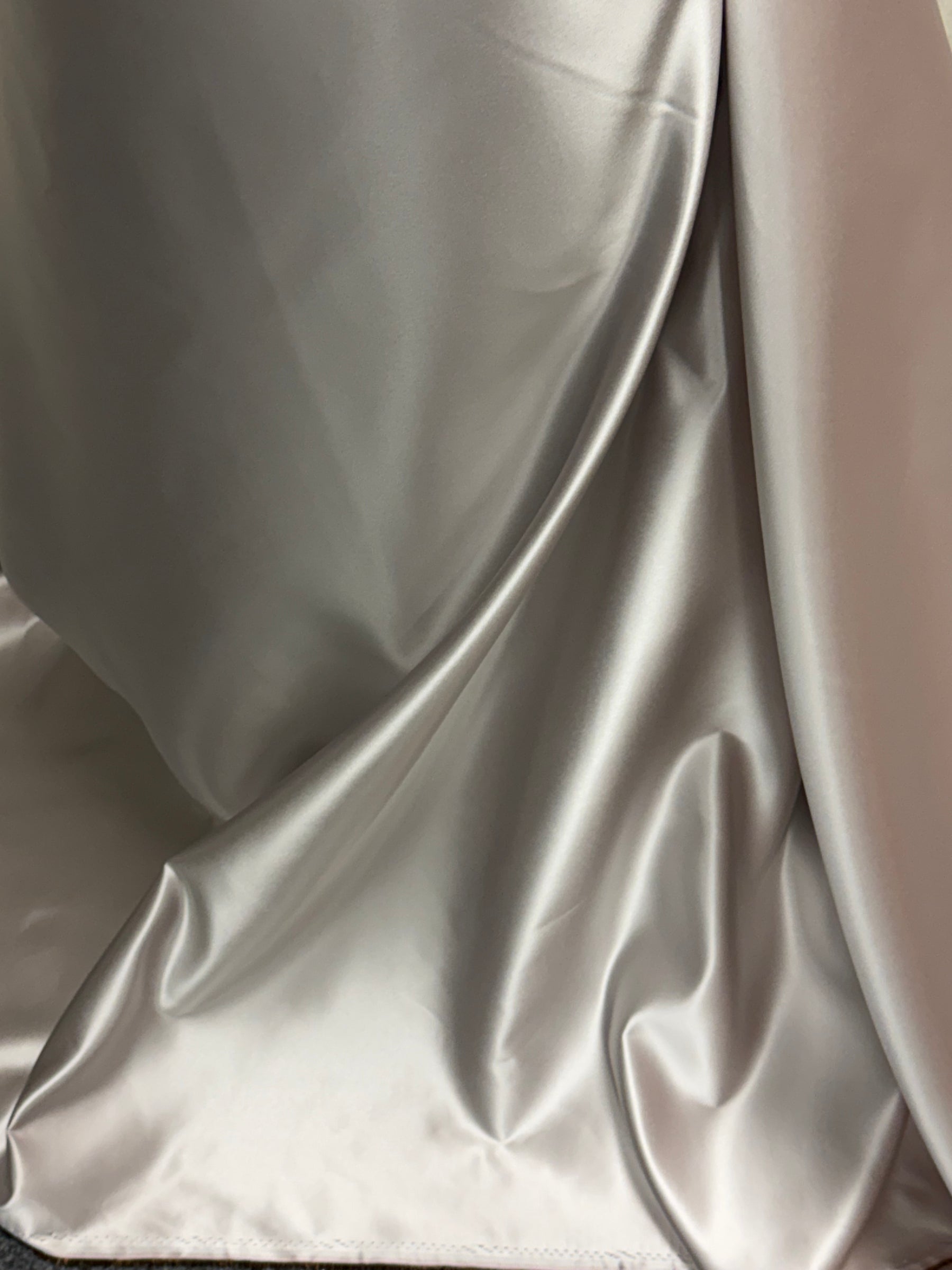 Nerz 2-farbig Satin - P84