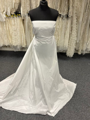 Blass elfenbeinfarbener Polyester-Taft - P599
