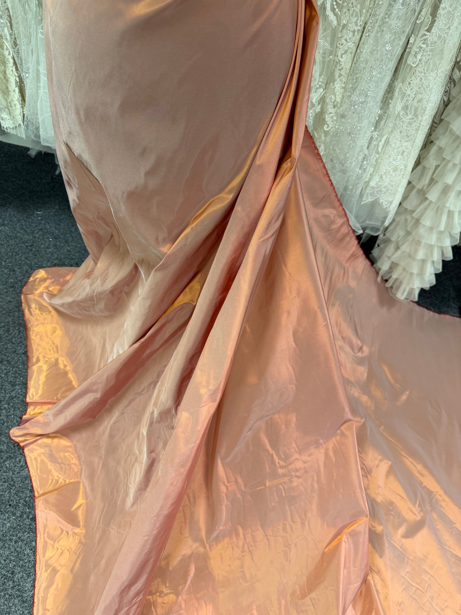Weinrot/Gold Polyester Taft - P600