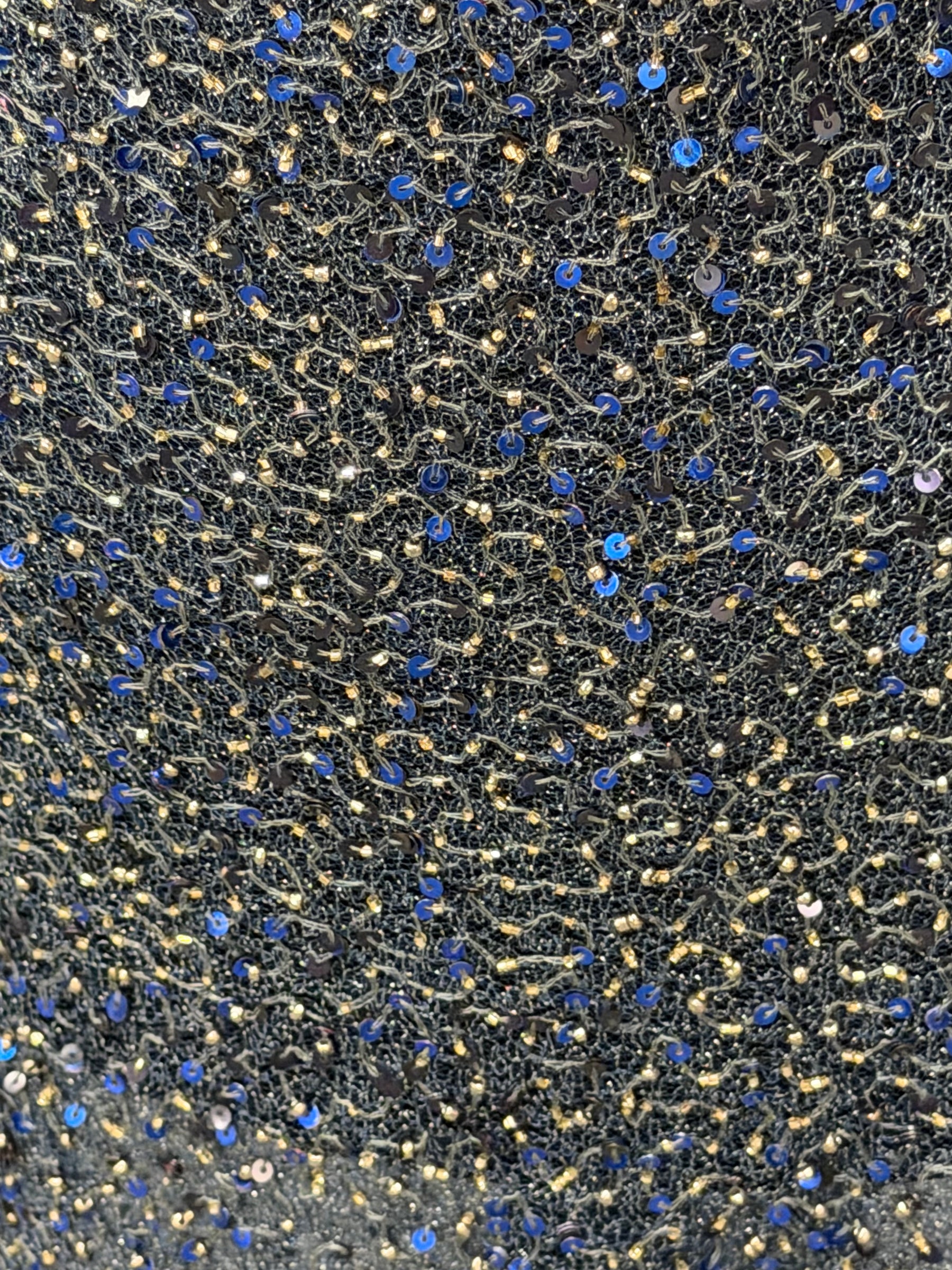 Marineblauer, bestickter Perlentüll - EB1011