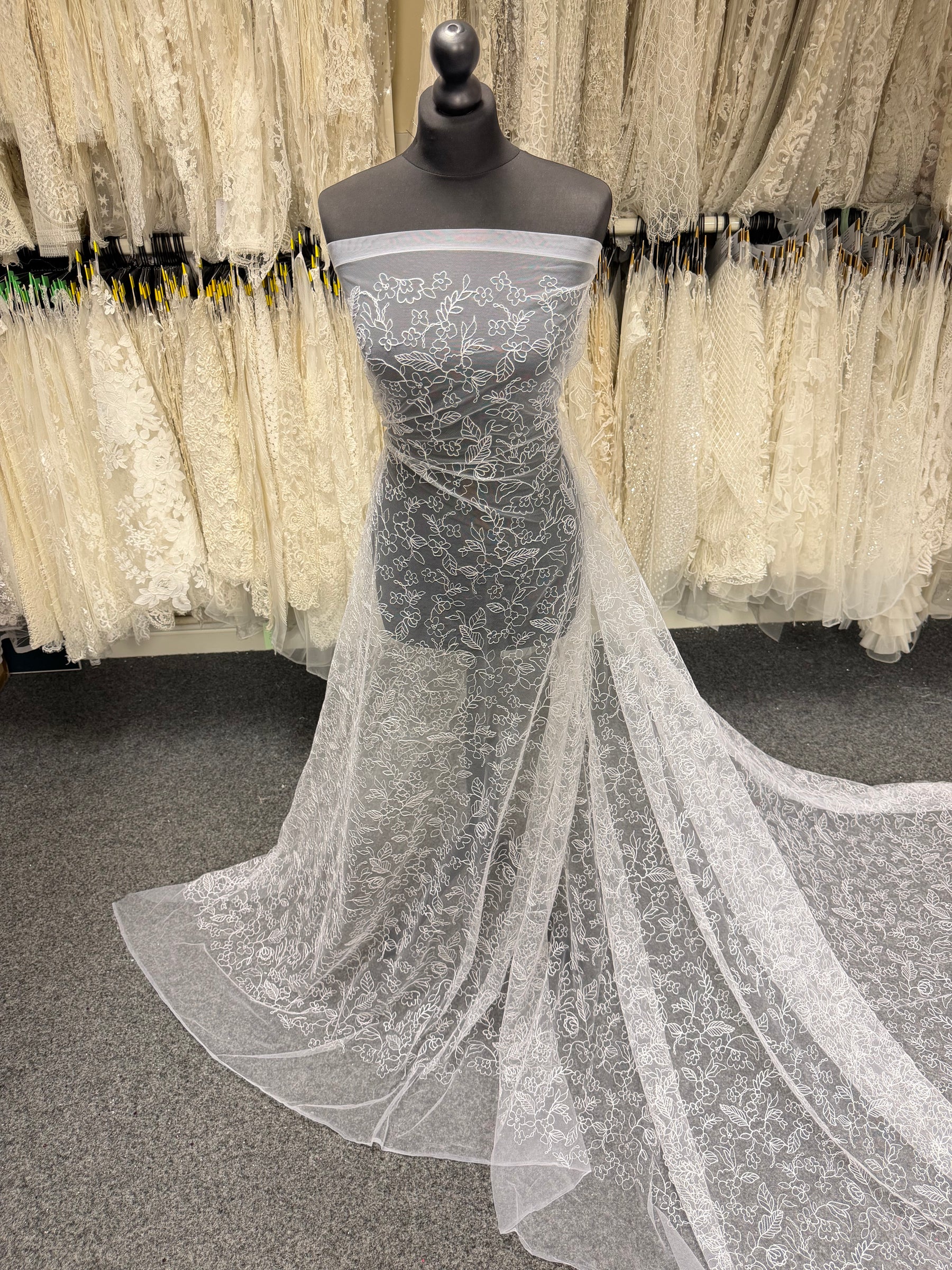 White Embroidered Lace - Ezri