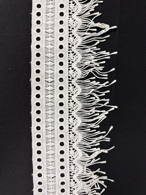 Elfenbeinfarbene Fransenborte - EF4002