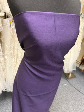 Dunkelvioletter Dupion aus Polyester mit Satinrücken - Klarheit