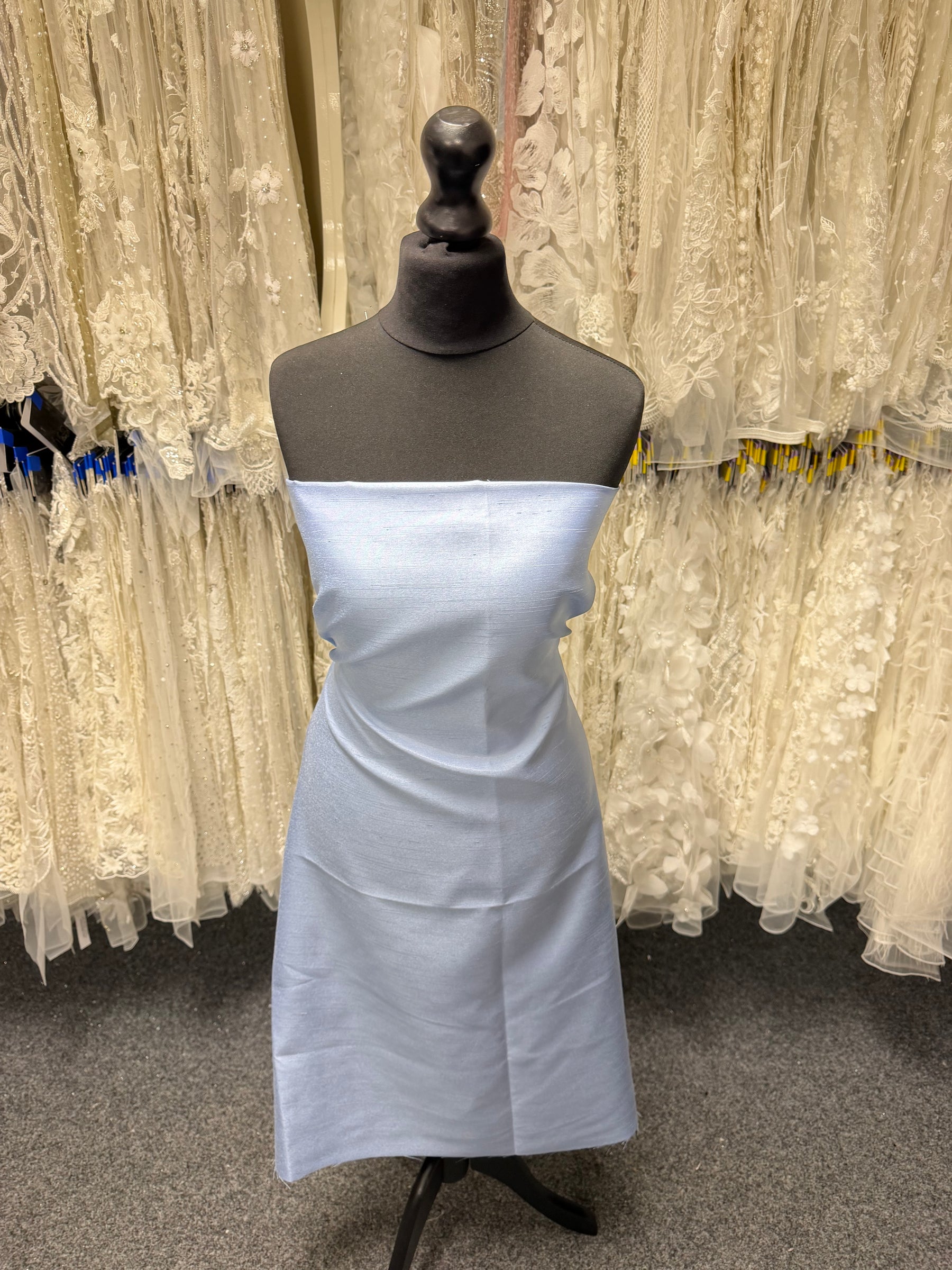 Himmelfarbenes Dupion mit Polyester-Satin-Rückseite – Klarheit (P967)