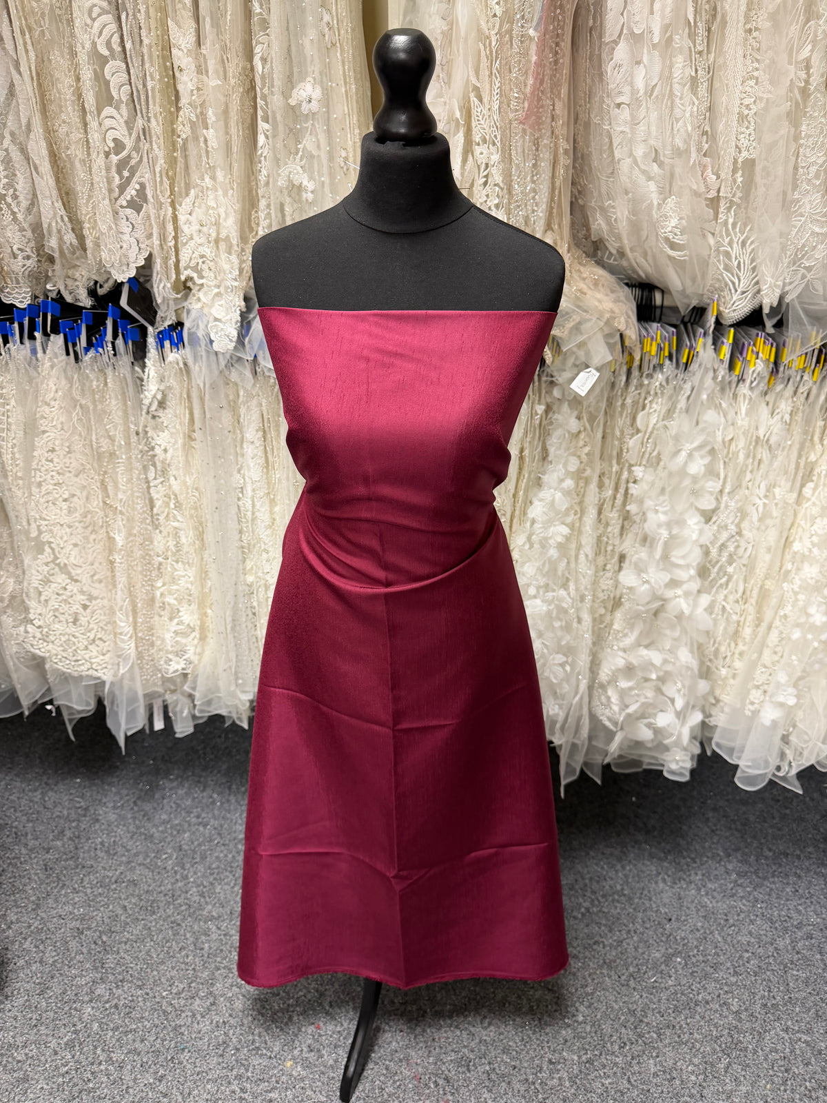 Dupion aus Polyester mit Satinrücken in dunklem Weinrot – Klarheit (P967)