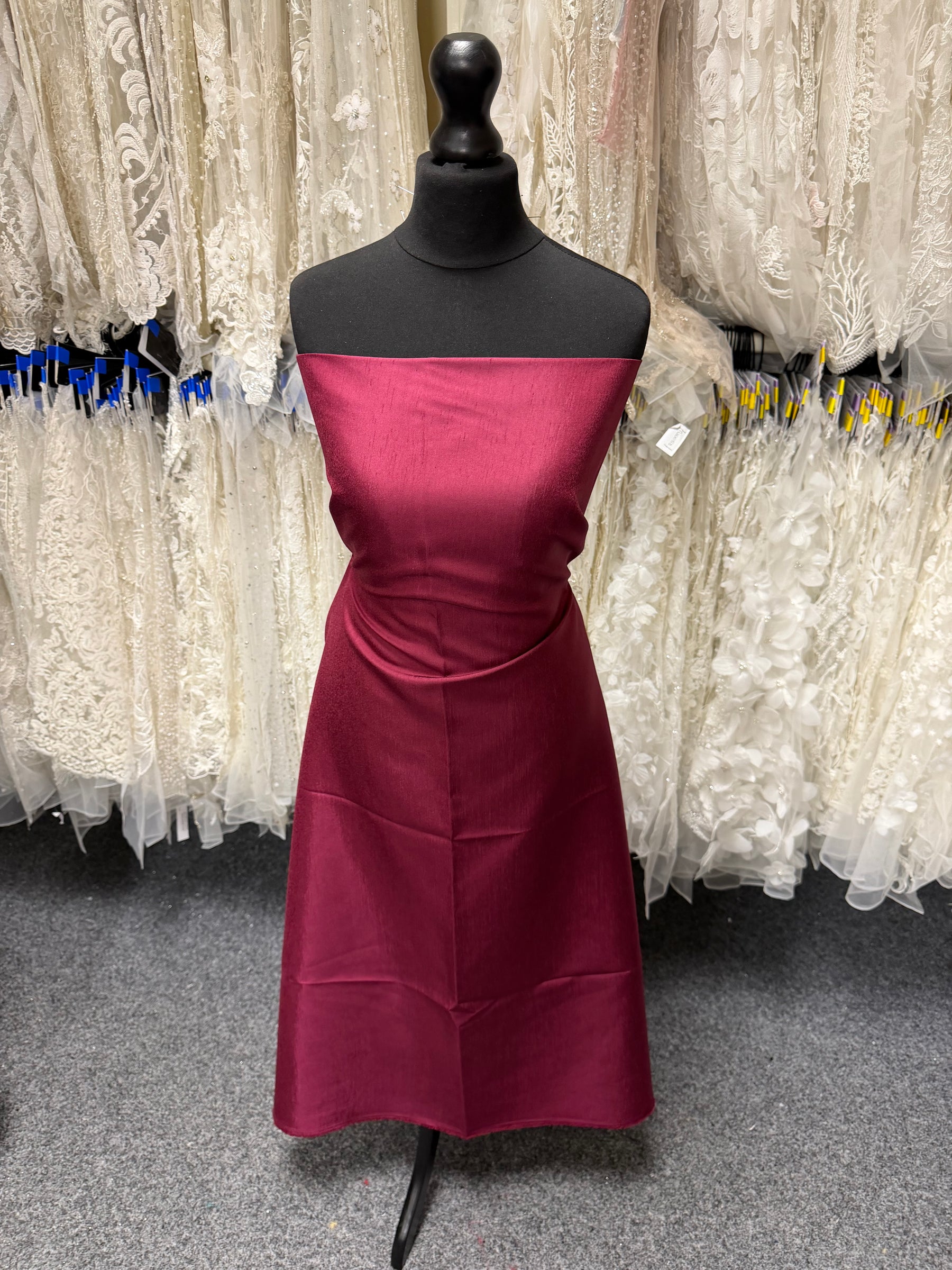 Dupion aus Polyester mit Satinrücken in dunklem Weinrot – Klarheit (P967)