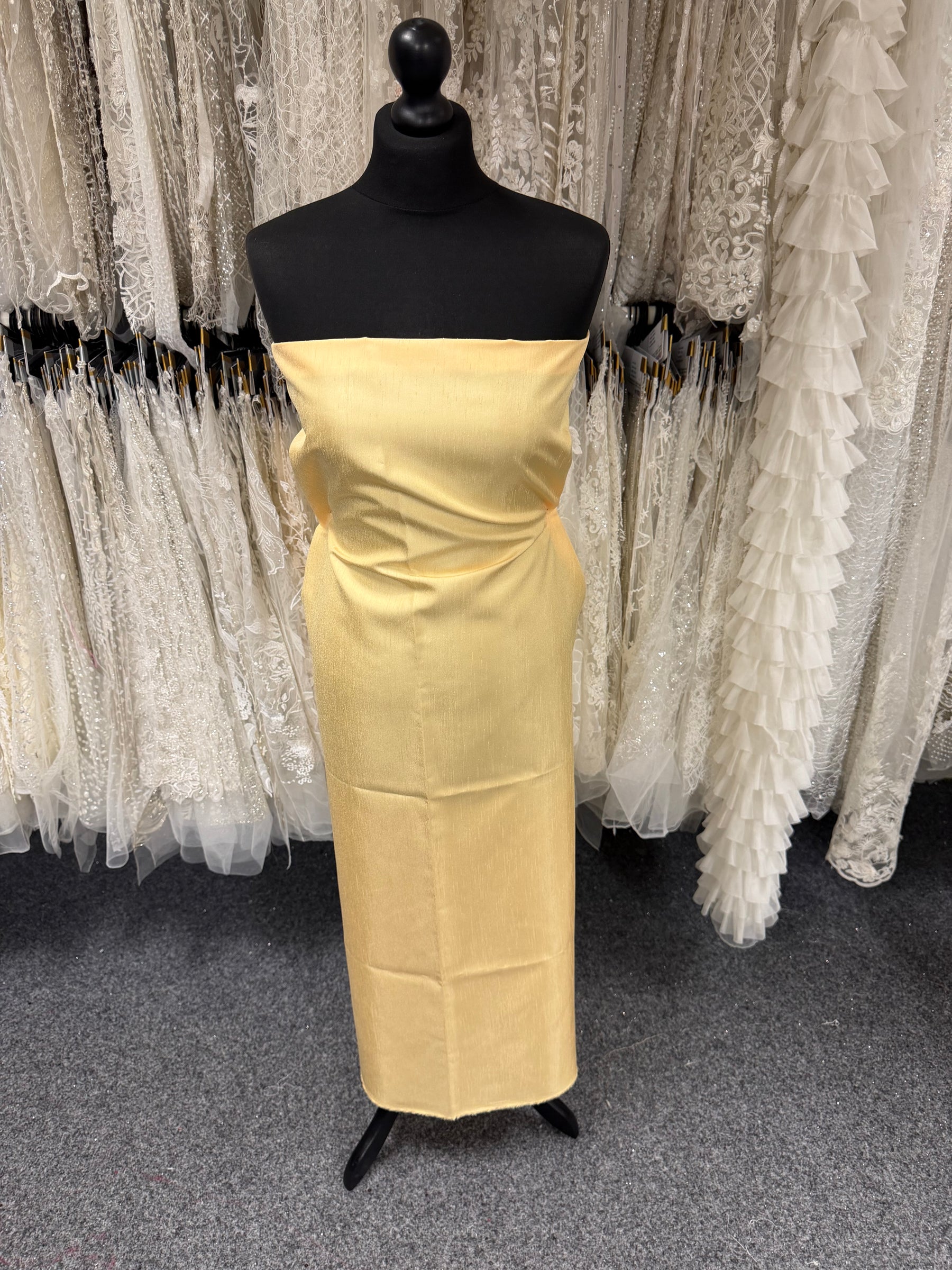 Zitronengelbes Dupion mit Polyester-Satin-Rückseite – Klarheit (P967)