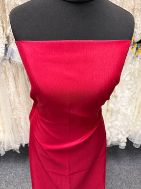 Weinrotes Dupion mit Polyester-Satin-Rückseite – Klarheit (P967)