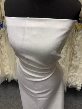 Weißes Dupion mit Polyester-Satin-Rückseite – Klarheit (P967)