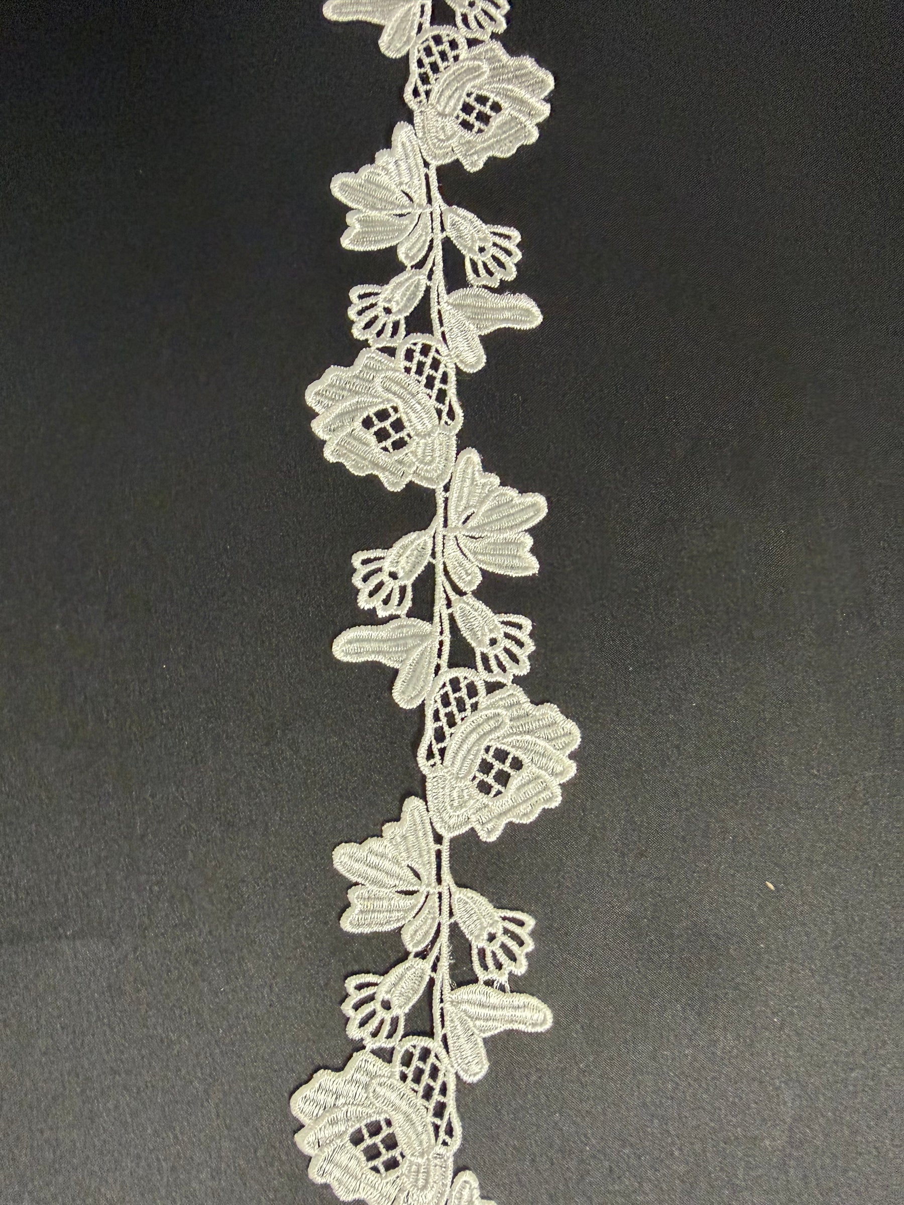 Elfenbeinfarbene Guipure-Borte - EH4011