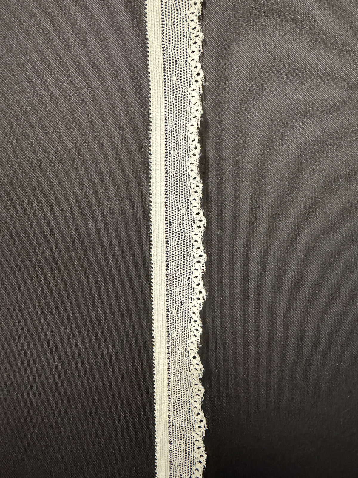 Elfenbeinfarbene Stretch-Borte - EF4005