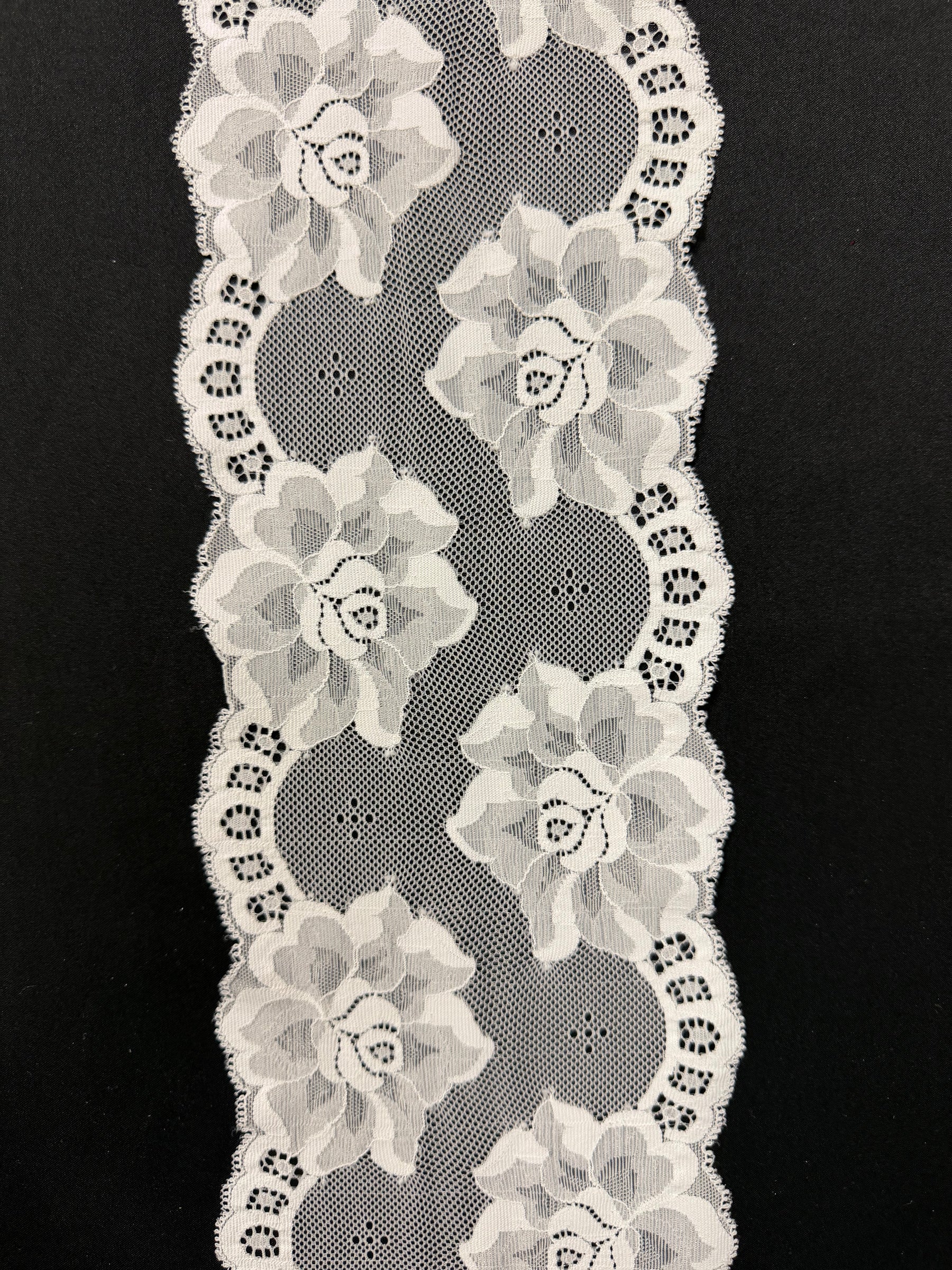 Elfenbeinfarbene Stretchspitzenborte - EG4001
