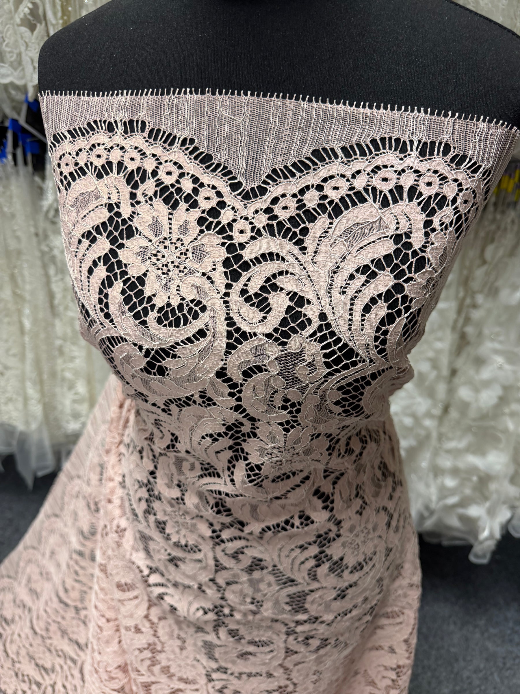 Rose Couture Eco französische Kordelspitze – LA4007